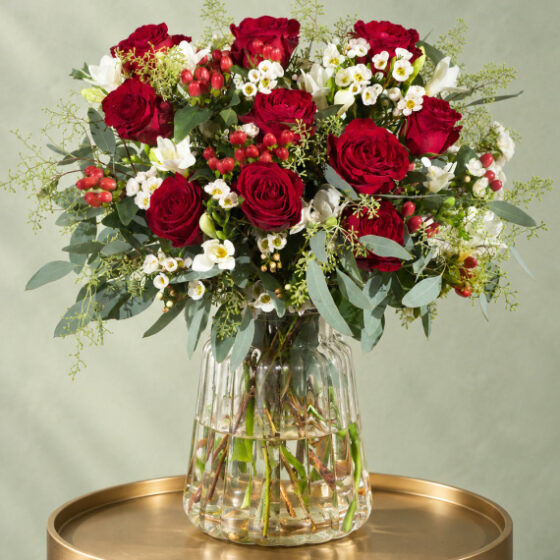 Christmas Rose & Freesia Grande